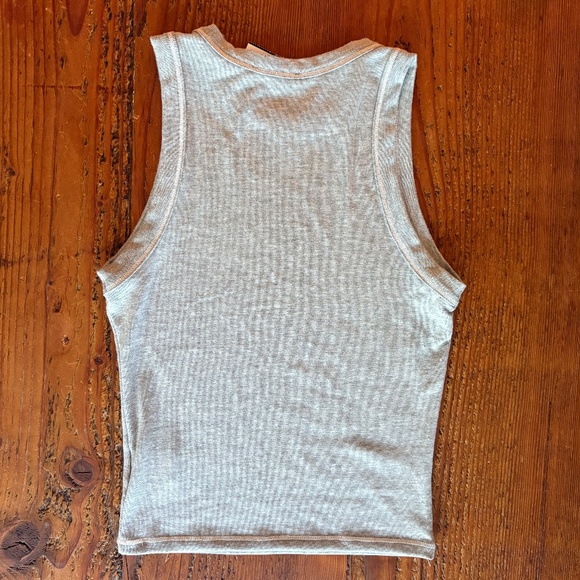 NWT Lush Cropped Tank Top in Grey with White Stitching Size Medium - Picture 3 of 8